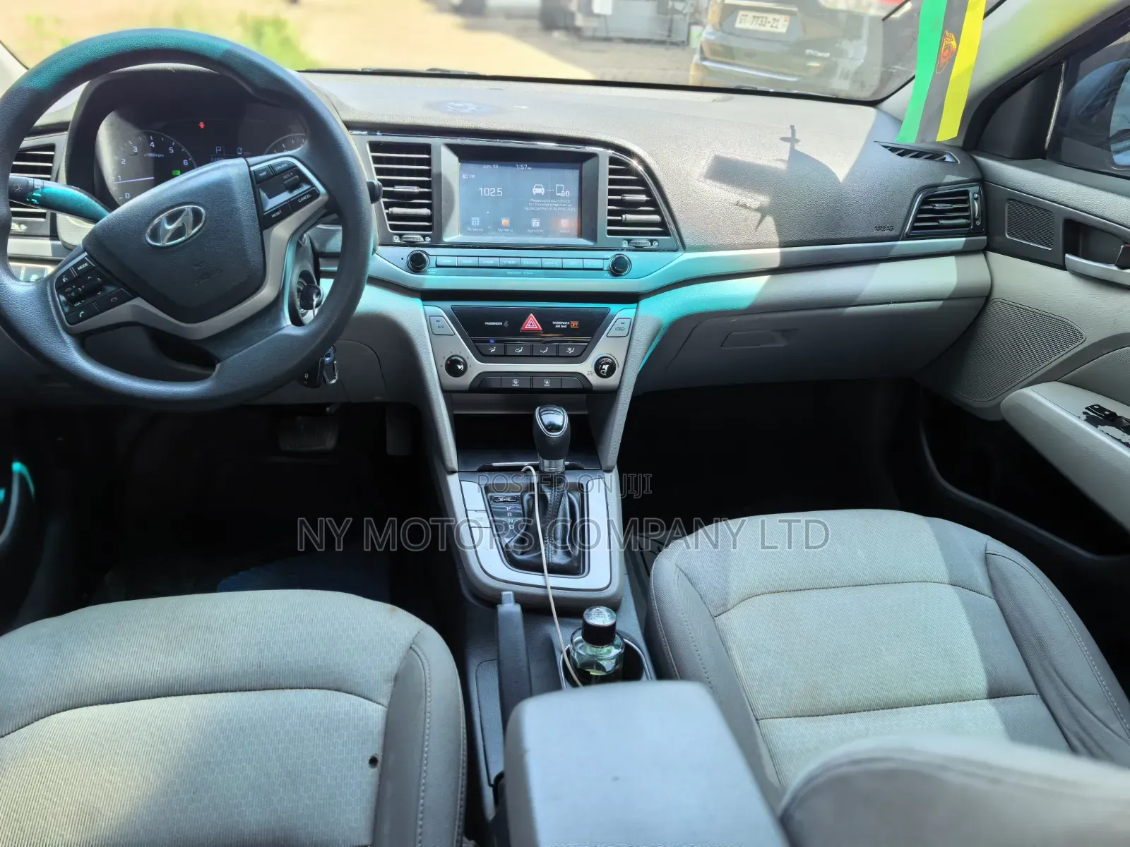 Hyundai Elantra 2018 Blue