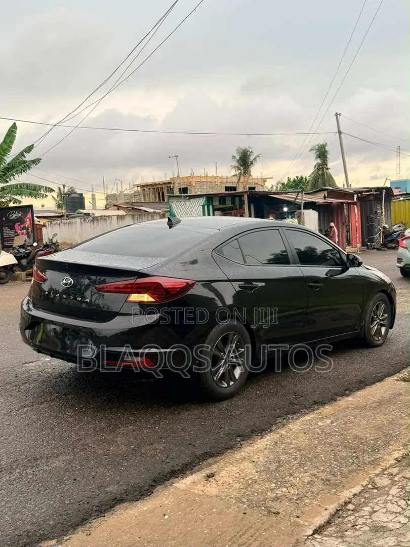 Hyundai Elantra 2020 Black
