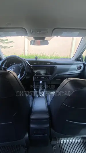Toyota Corolla SE (1.8L 4cyl 2A) 2019 Matt Black