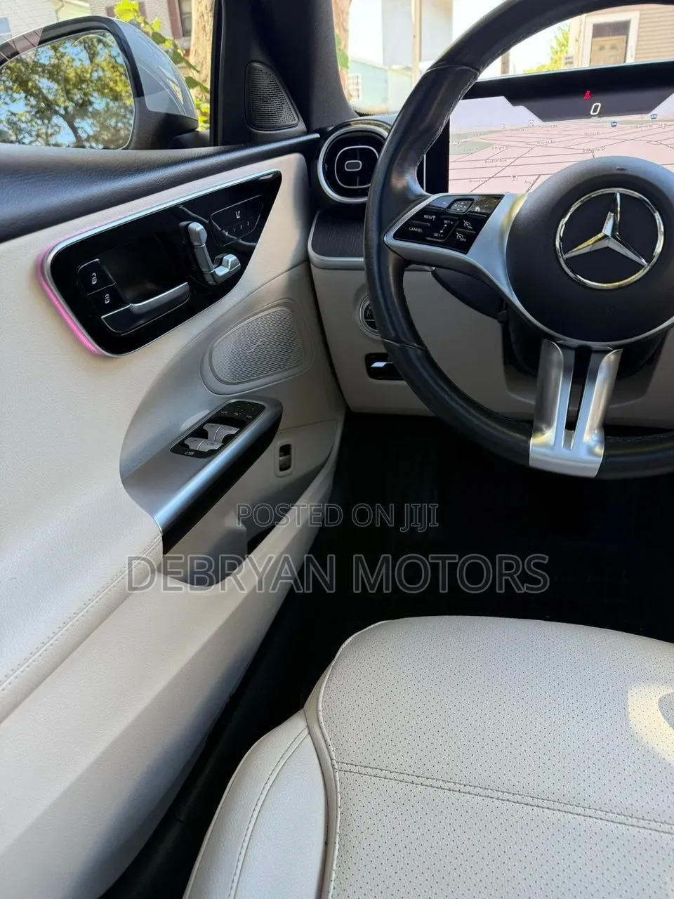 Mercedes-Benz C300 2022 White