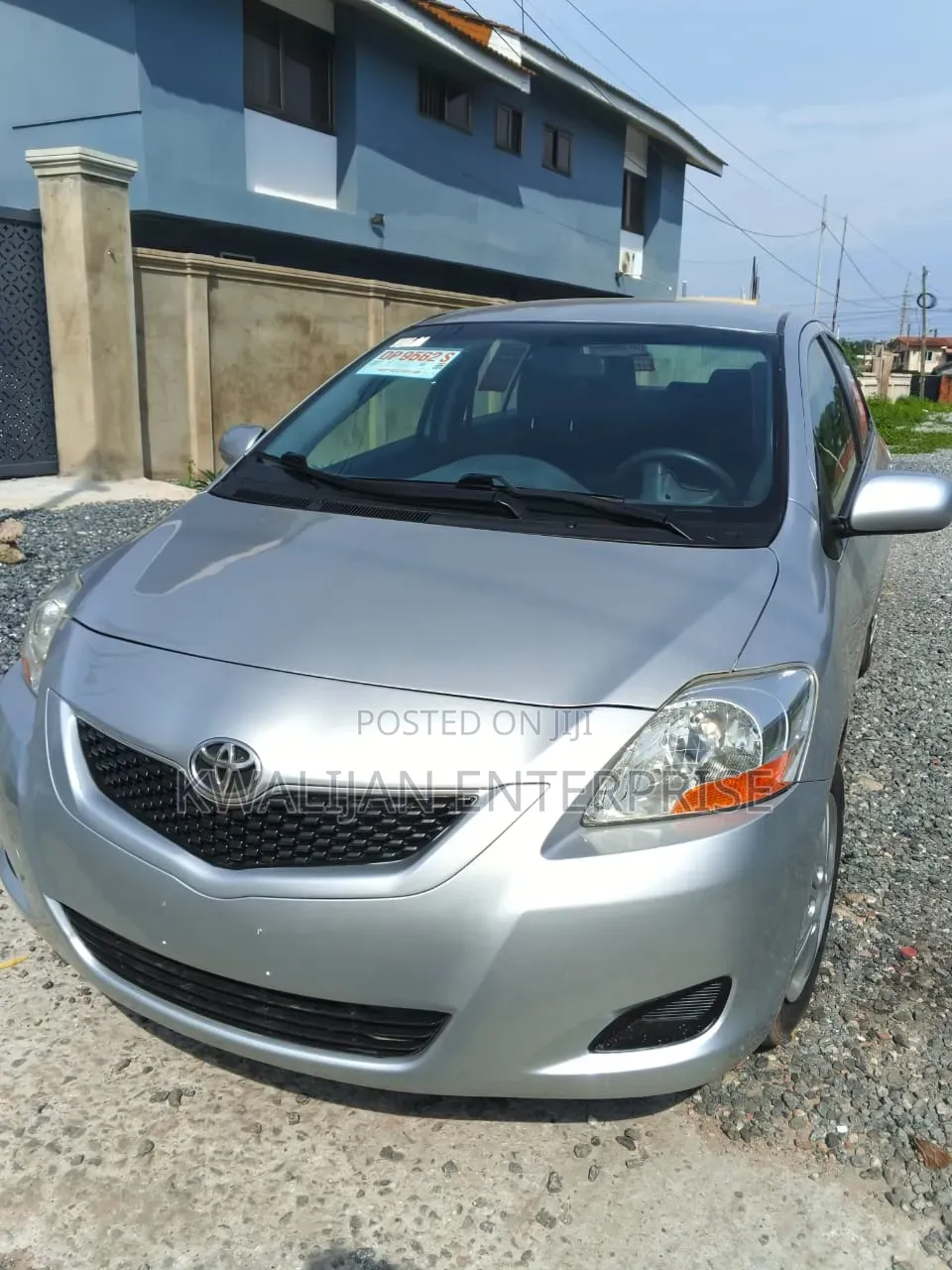 Toyota Yaris 2011 Silver