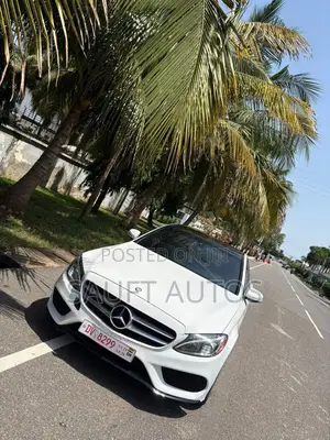 Mercedes-Benz C300 Sport 4Matic Sedan AWD (2.0L 4cyll 7A) 2016 White