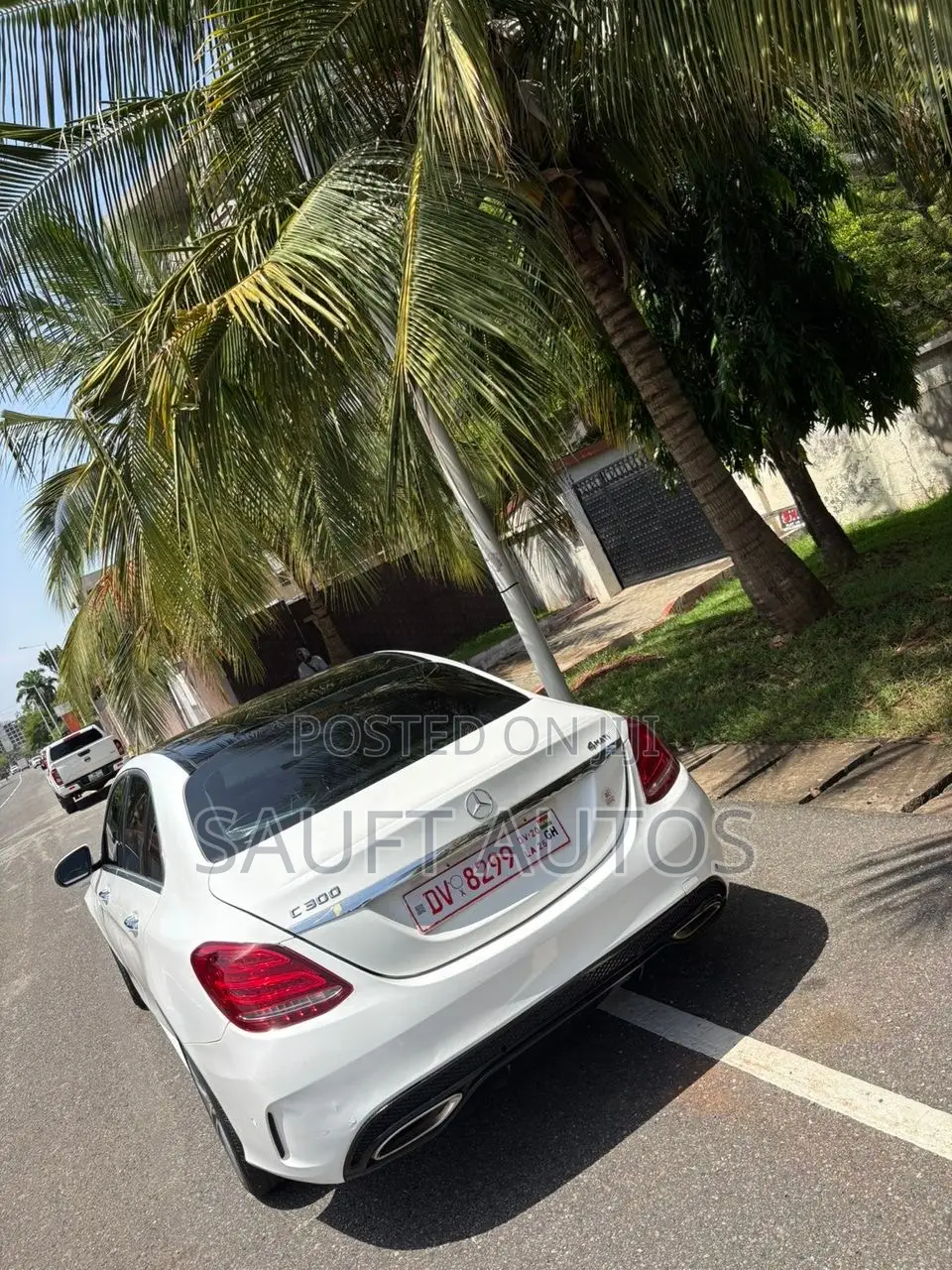 Mercedes-Benz C300 Sport 4Matic Sedan AWD (2.0L 4cyll 7A) 2016 White