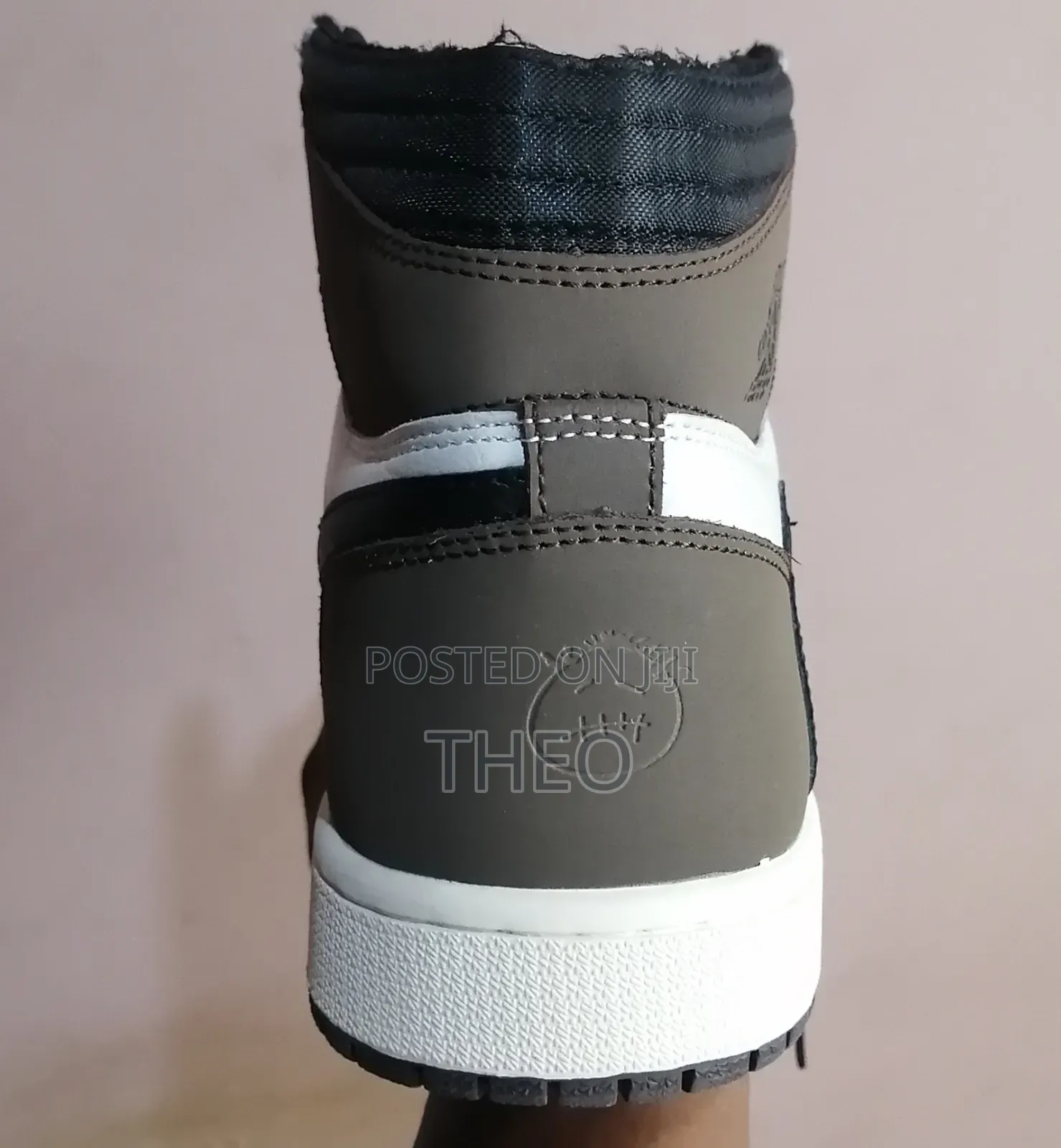 Air Jordan 1 Travis Scott
