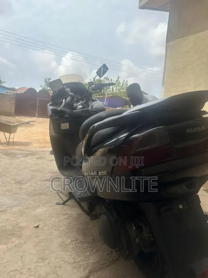Suzuki 2017 Black