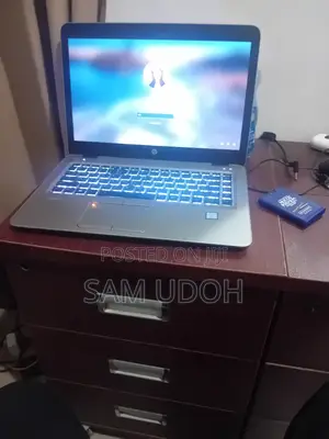 Laptop HP EliteBook 840 G5 8GB Intel Core i5 SSD 256GB