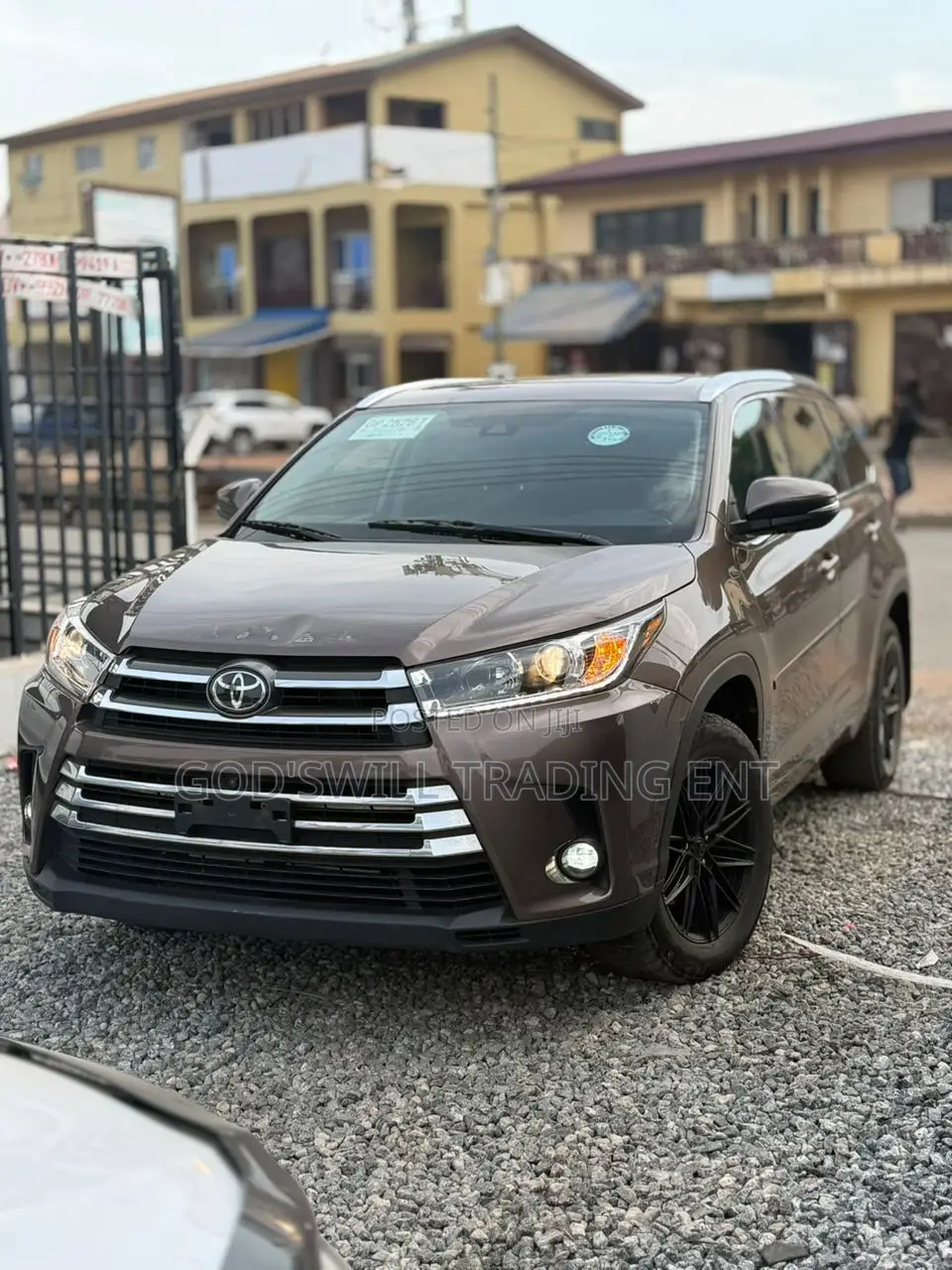Toyota Highlander Limited 2019 Brown