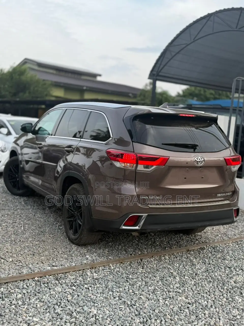 Toyota Highlander Limited 2019 Brown