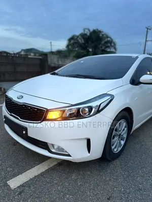 Kia Forte EX Sedan 2017 White