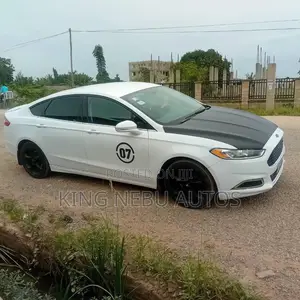 Ford Fusion S 4dr Sedan (2.5L 4cyl 6A) 2014 White