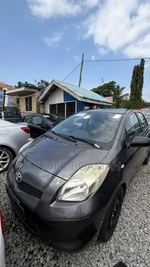 Toyota Yaris 2009 Gray
