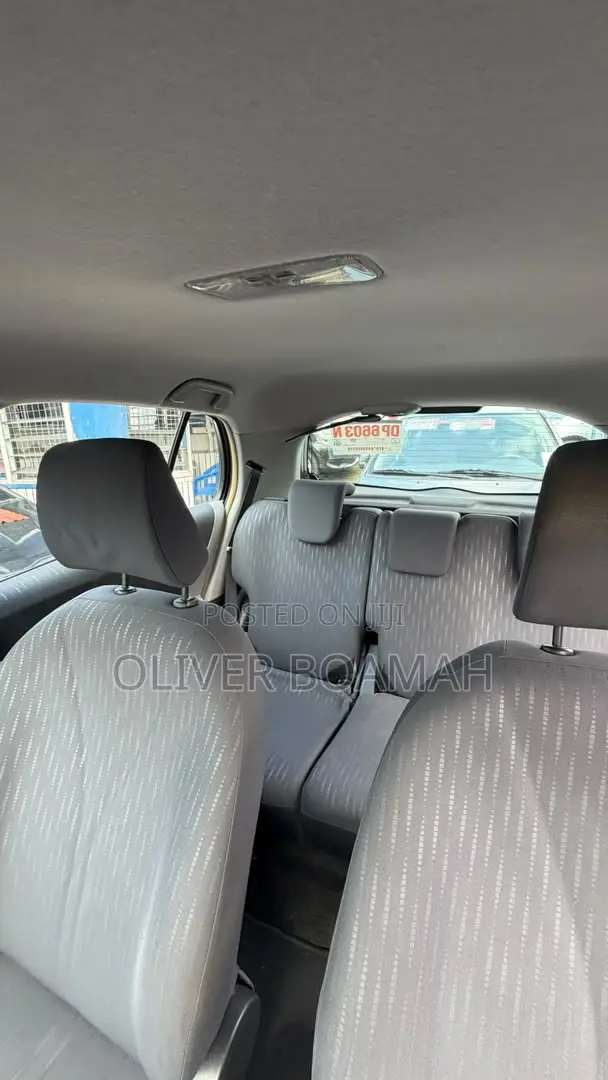 Toyota Yaris 2009 Gray