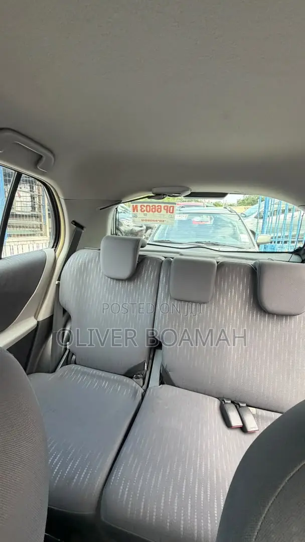 Toyota Yaris 2009 Gray