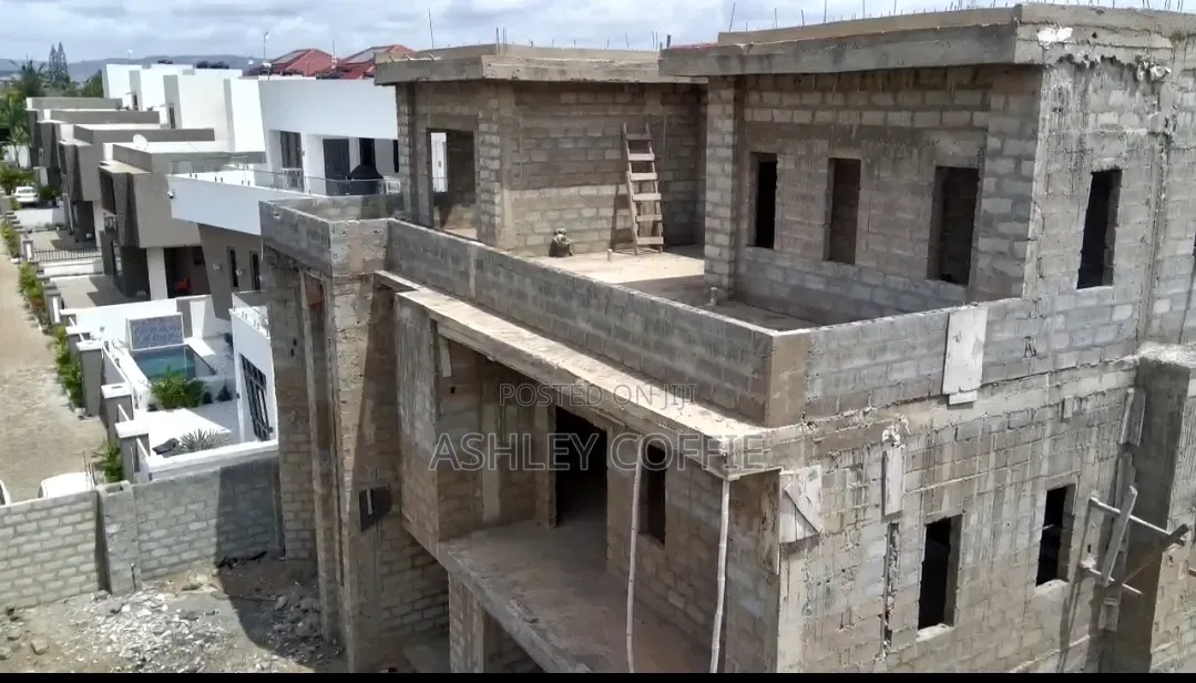 6bdrm Duplex in Jak Royale Ivy, Frafraha for sale