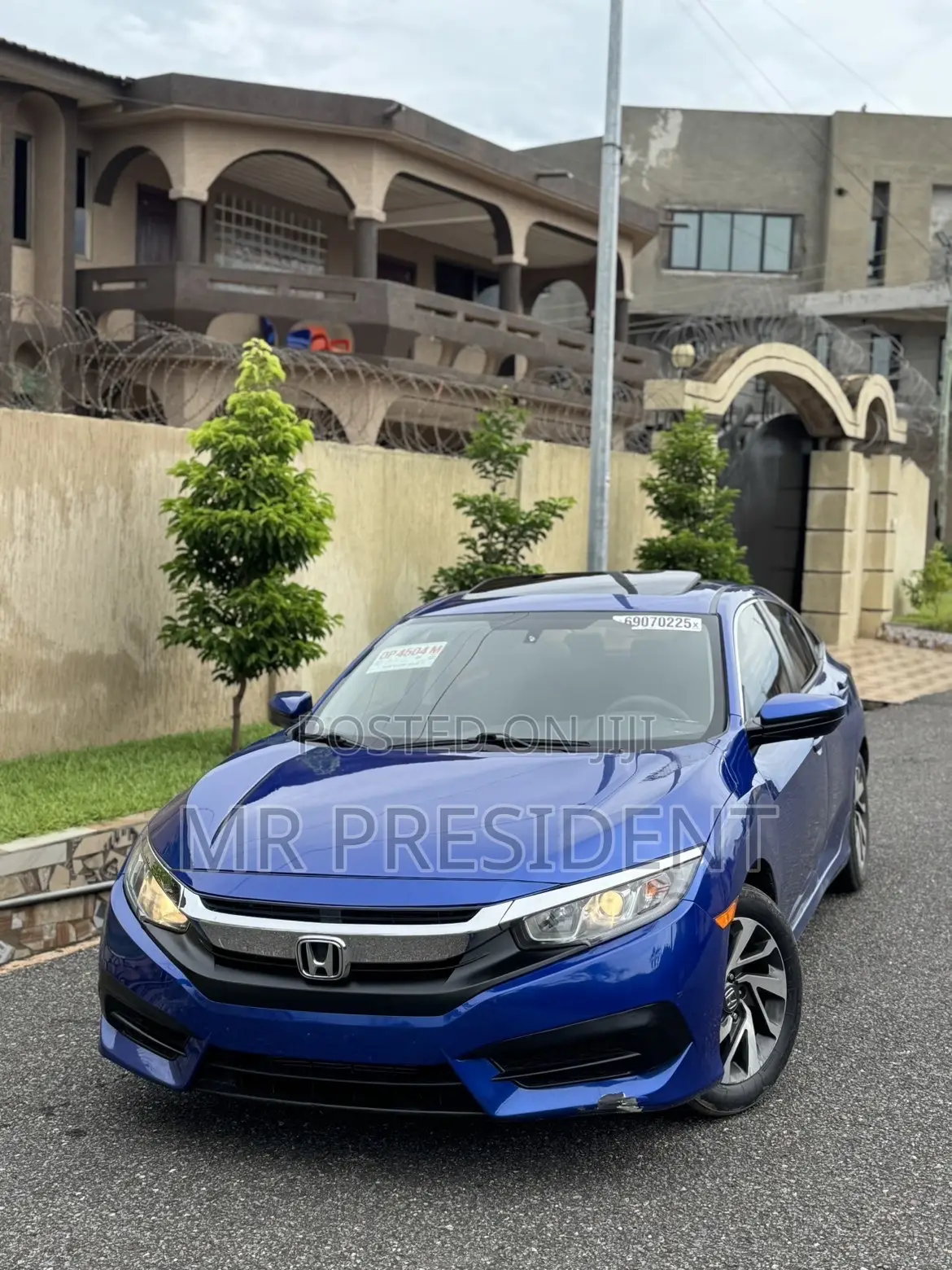 Honda Civic EX 4dr Sedan (2.0L 4cyl) 2017 Blue