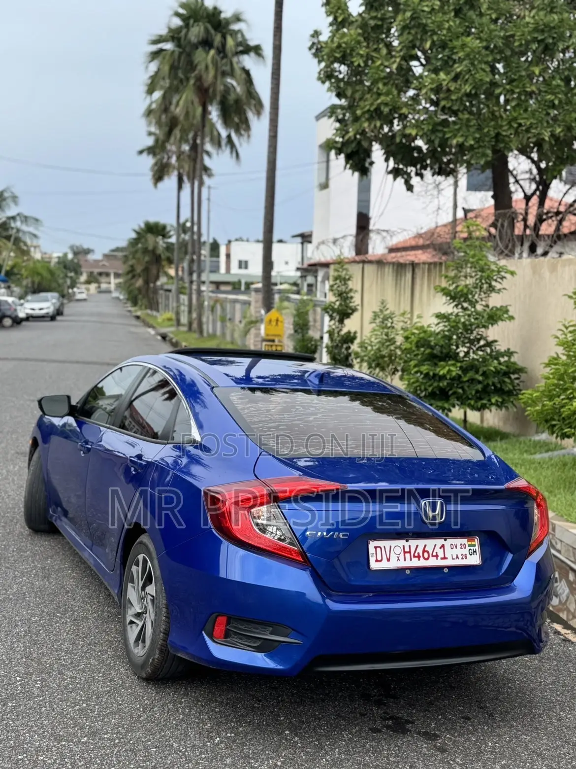 Honda Civic EX 4dr Sedan (2.0L 4cyl) 2017 Blue