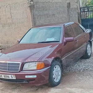 Mercedes-Benz C180 2002 Red