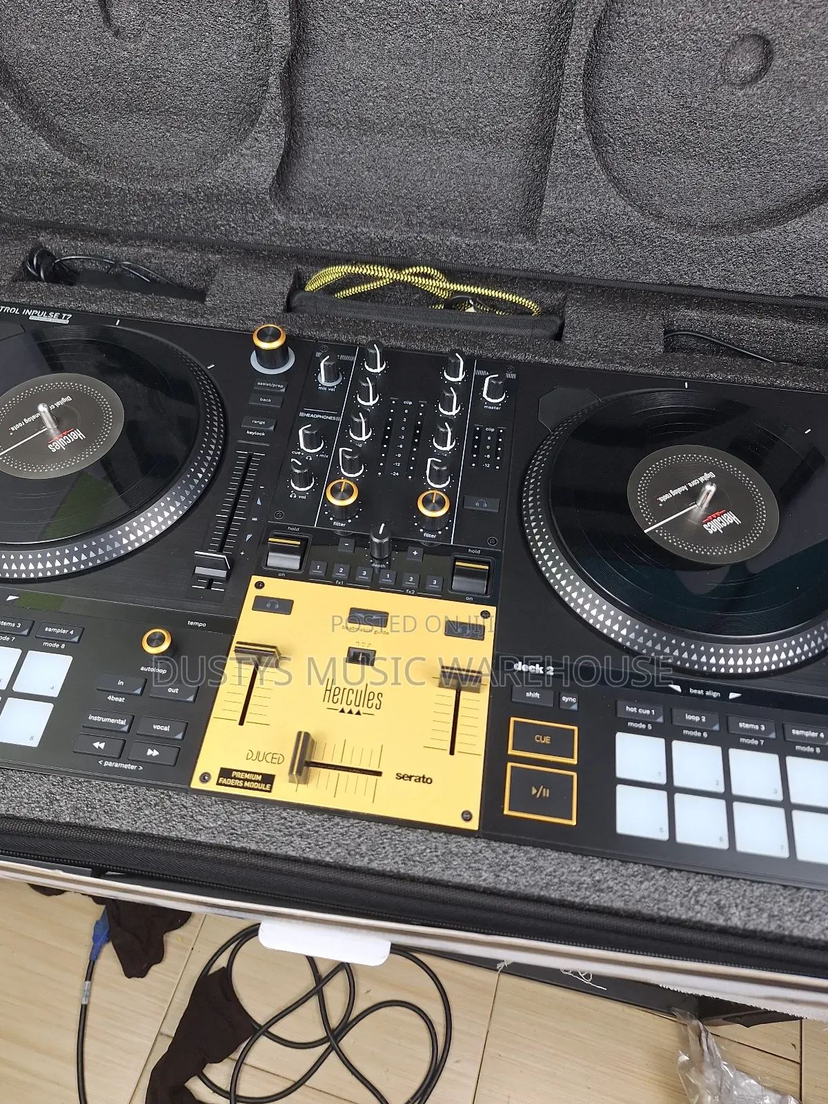 Hercules Inpulse T7 Dj Controller