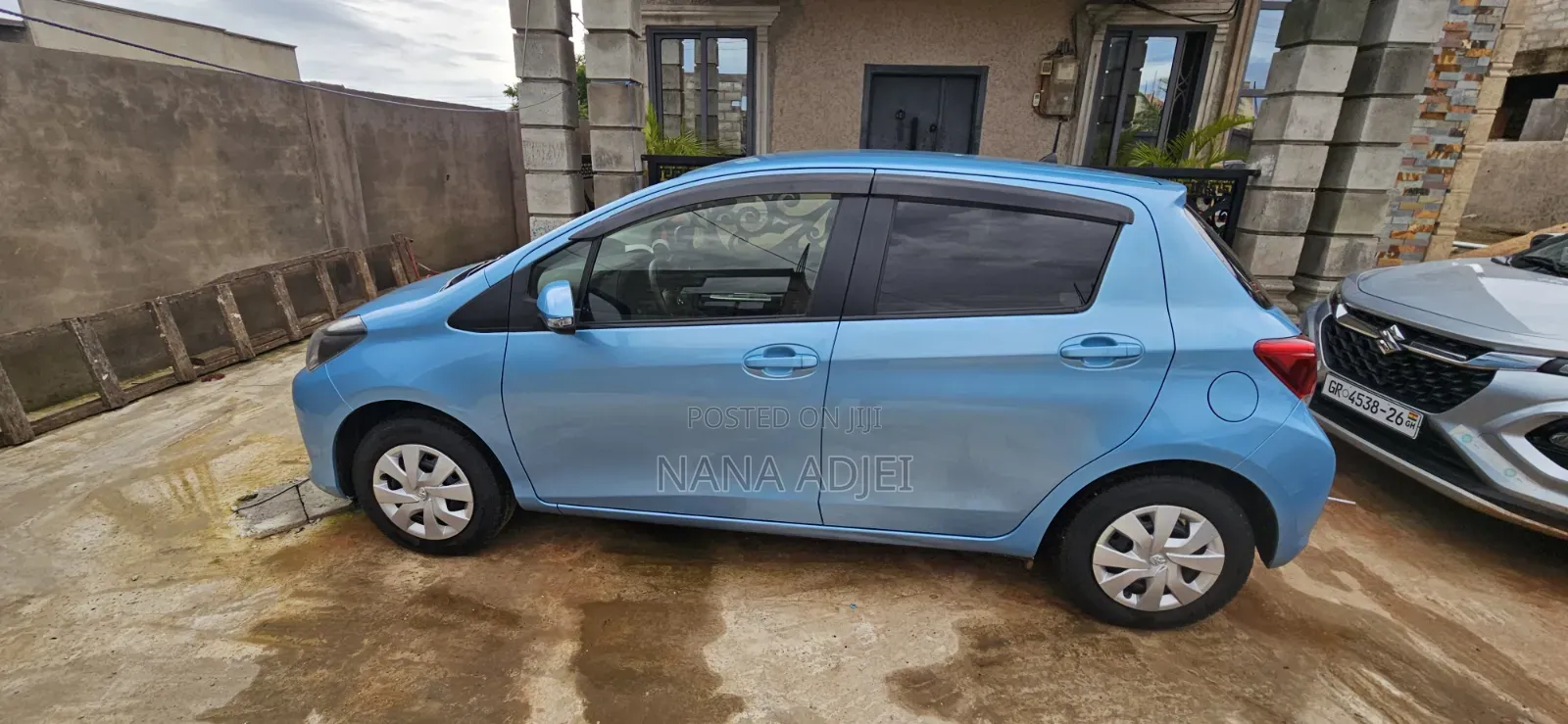 Toyota Vitz 2016 Blue