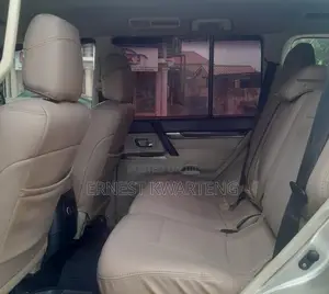 Mitsubishi Pajero V80 3.0 VR-I 2014 Gray