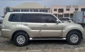 Mitsubishi Pajero V80 3.0 VR-I 2014 Gray