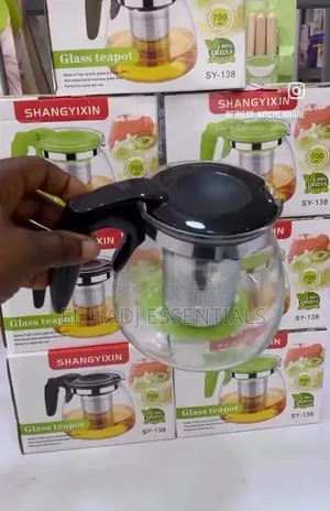 Glass Teapot With Stainless Steel Infuser 700ml