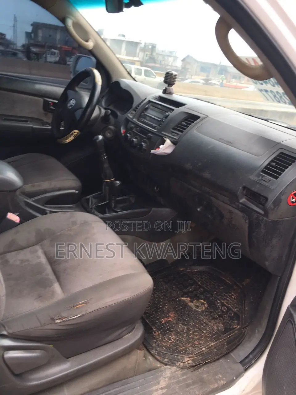 Toyota Hilux 2012 White