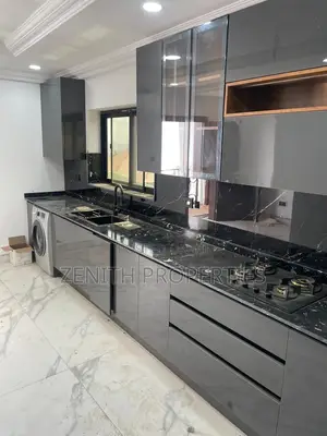3bdrm Apartment in Zenith Properties, West Hills Mall Area for rent