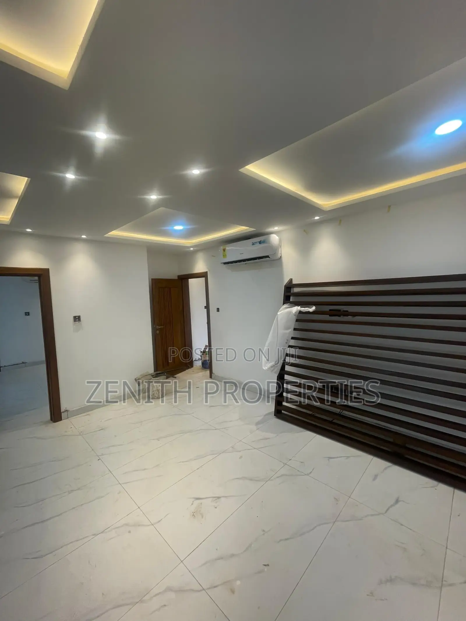 3bdrm Apartment in Zenith Properties, West Hills Mall Area for rent