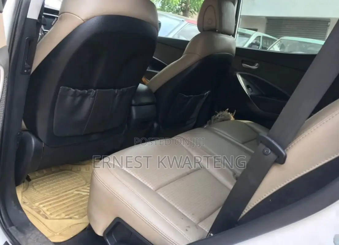 Hyundai Santa Fe 2017 White