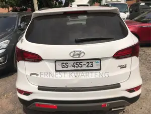 Hyundai Santa Fe 2017 White