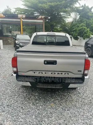 Toyota Tacoma 2022 Gray