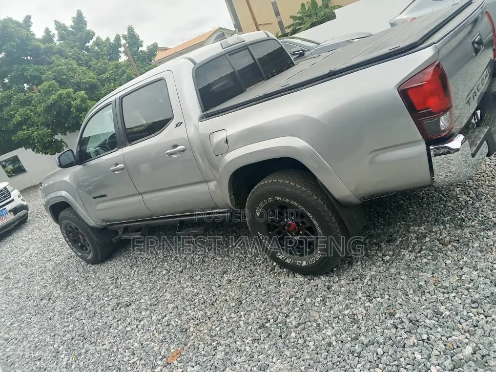 Toyota Tacoma 2022 Gray