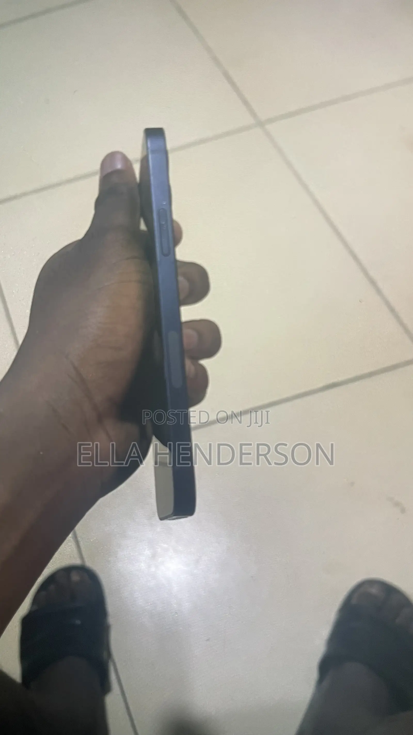 Apple iPhone 12 64 GB Black