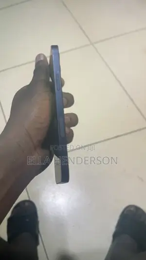 Apple iPhone 12 64 GB Black