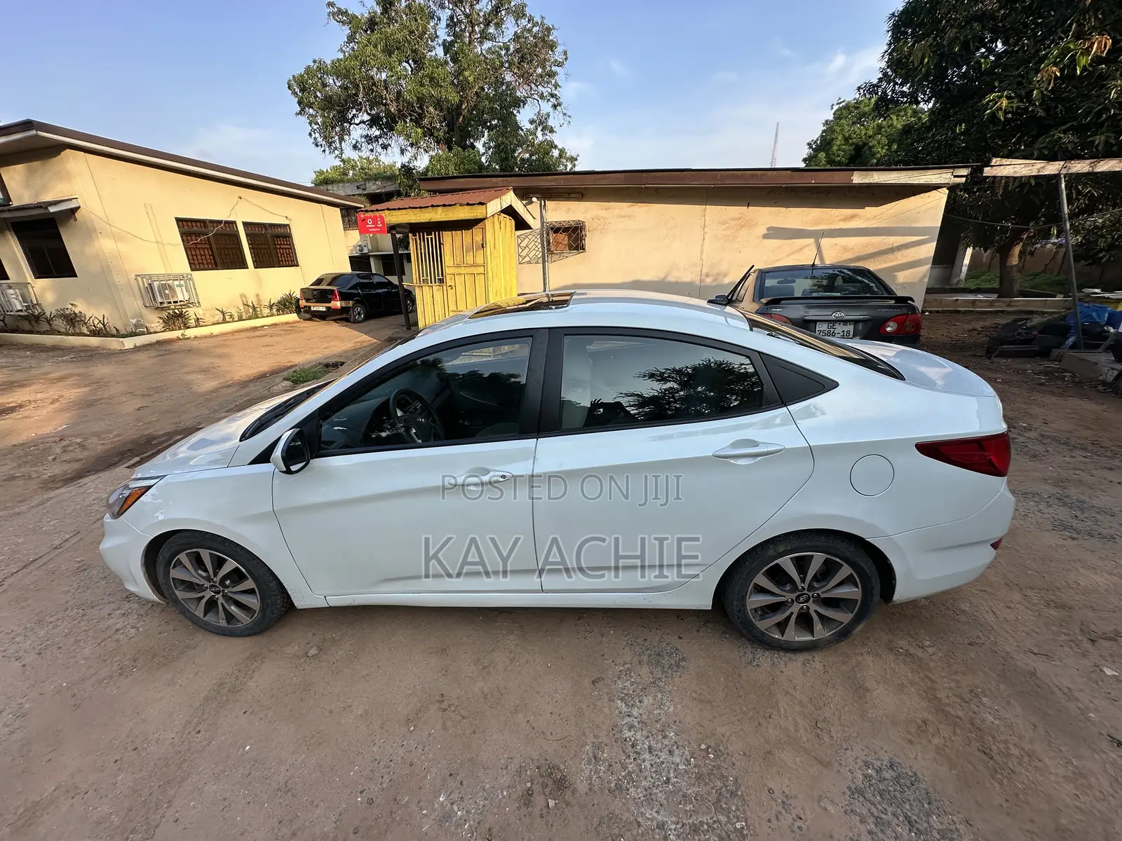 Hyundai Accent SE Sedan 2016 White