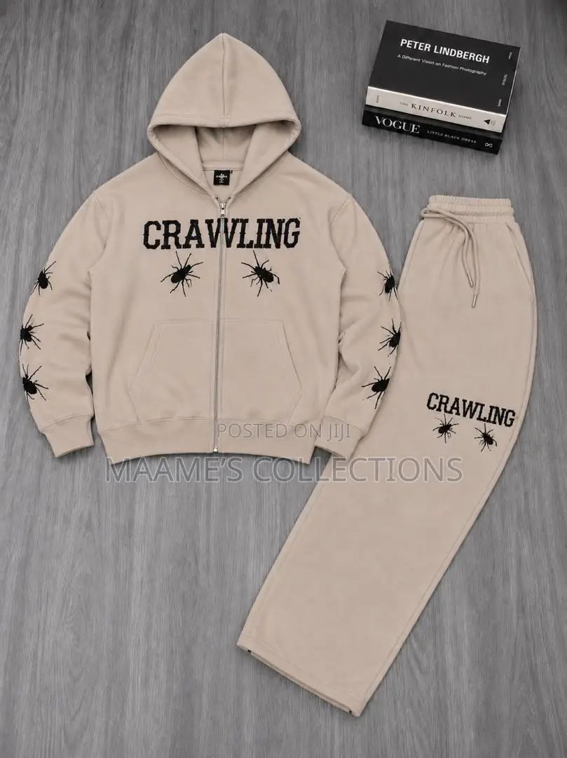 Men’S Distinctive Crawling Graphic and Spider Prints Hoodies Set