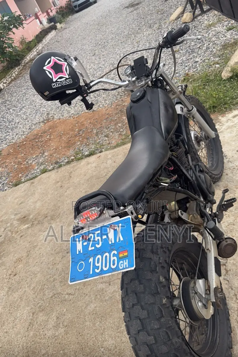 Yamaha 2016 Black