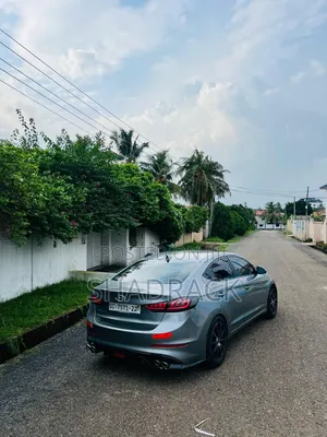 Hyundai Elantra 2018 Gray