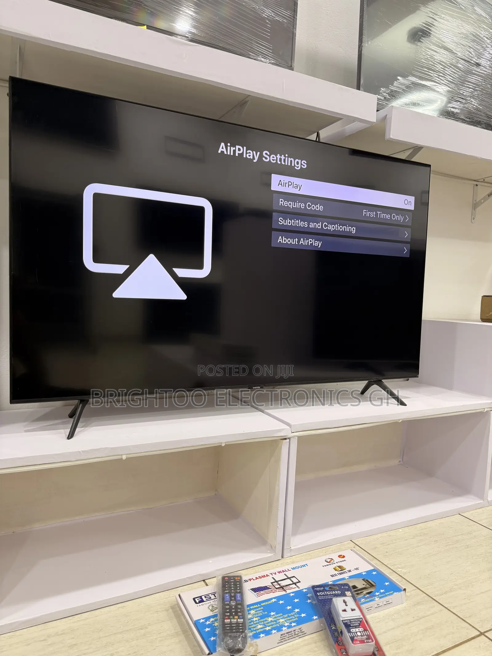 55inches Samsung Crystal Uhd HDR Smart Machine