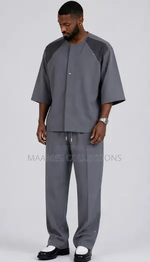 Men’S Elegant Simplicity Top and Down 2-Piece Set