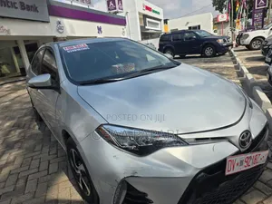 Toyota Corolla 2018 Silver