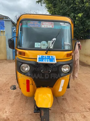 Bajaj RE 2025 Yellow