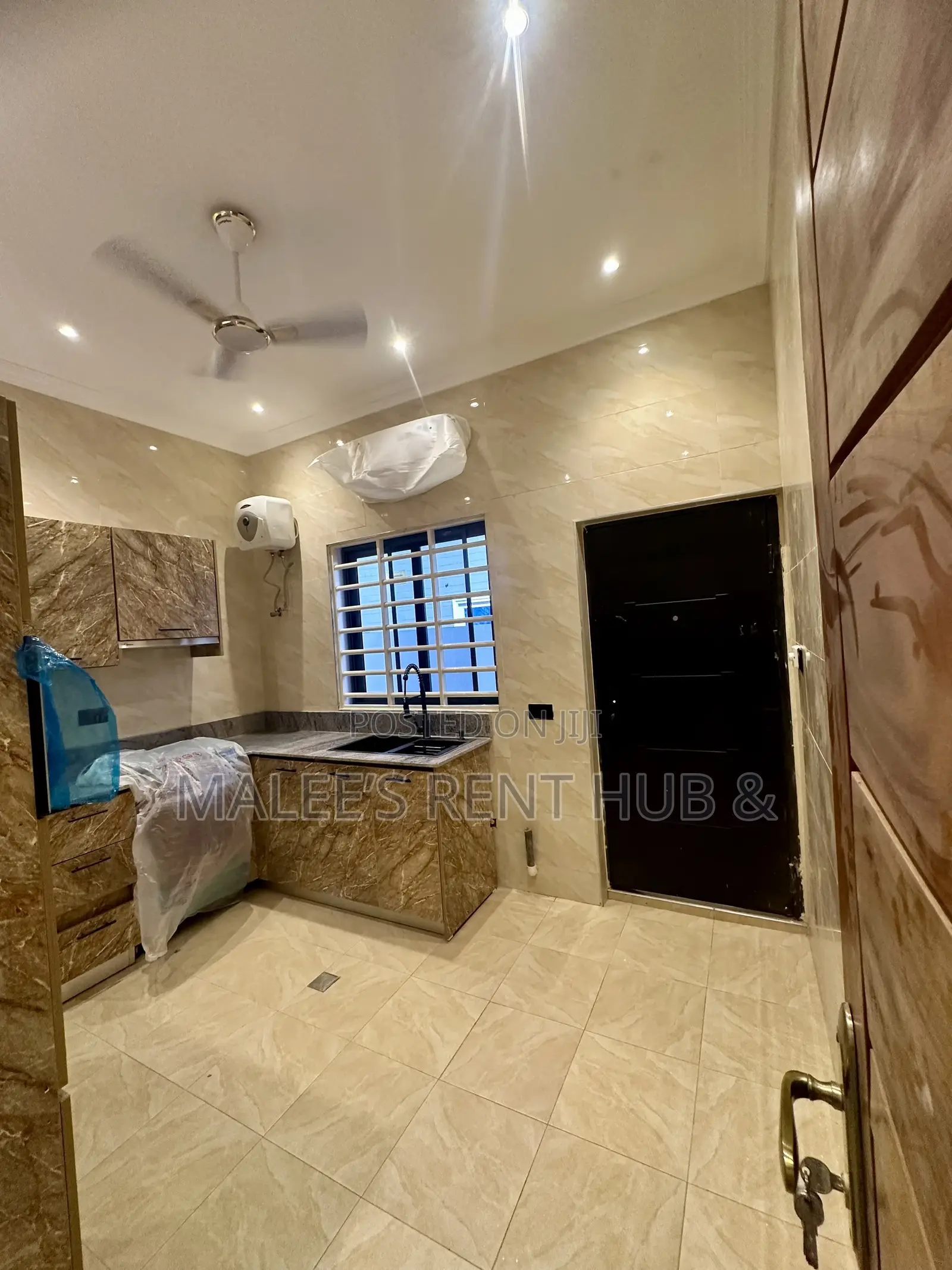 3bdrm House in , Spintex for sale
