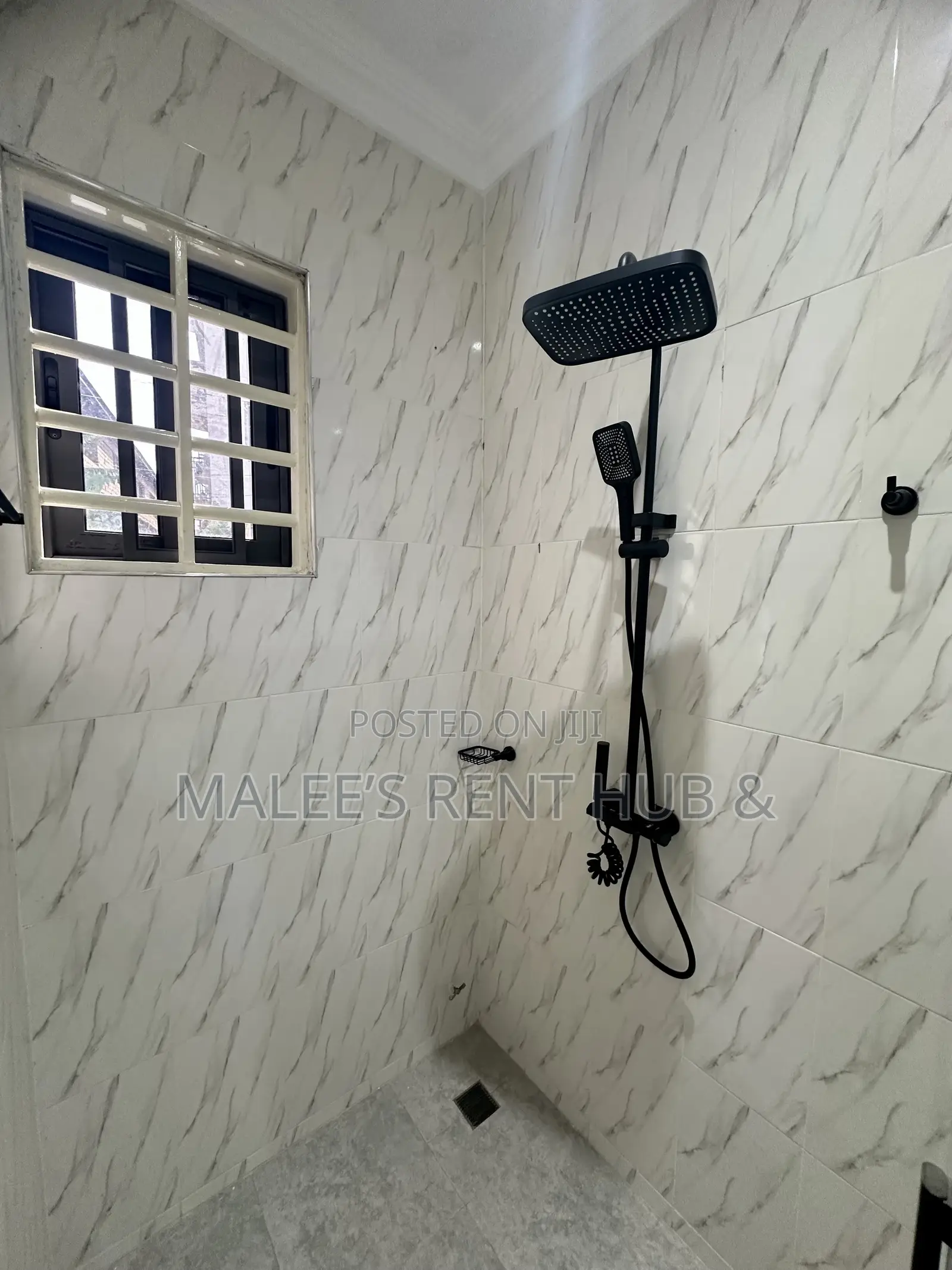3bdrm House in , Spintex for sale