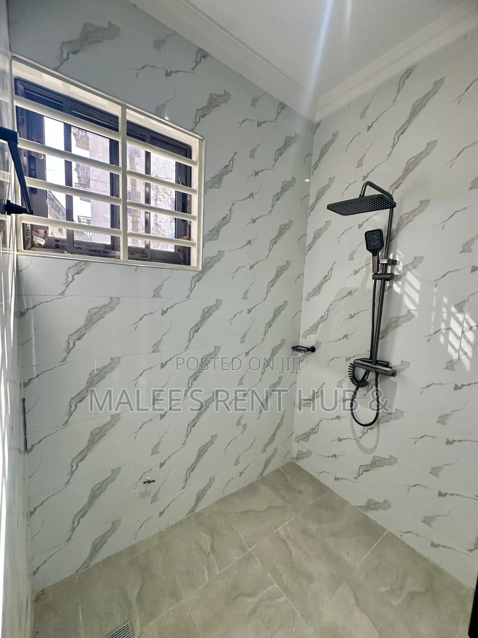 3bdrm House in , Spintex for sale