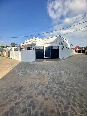3bdrm House in , Spintex for sale