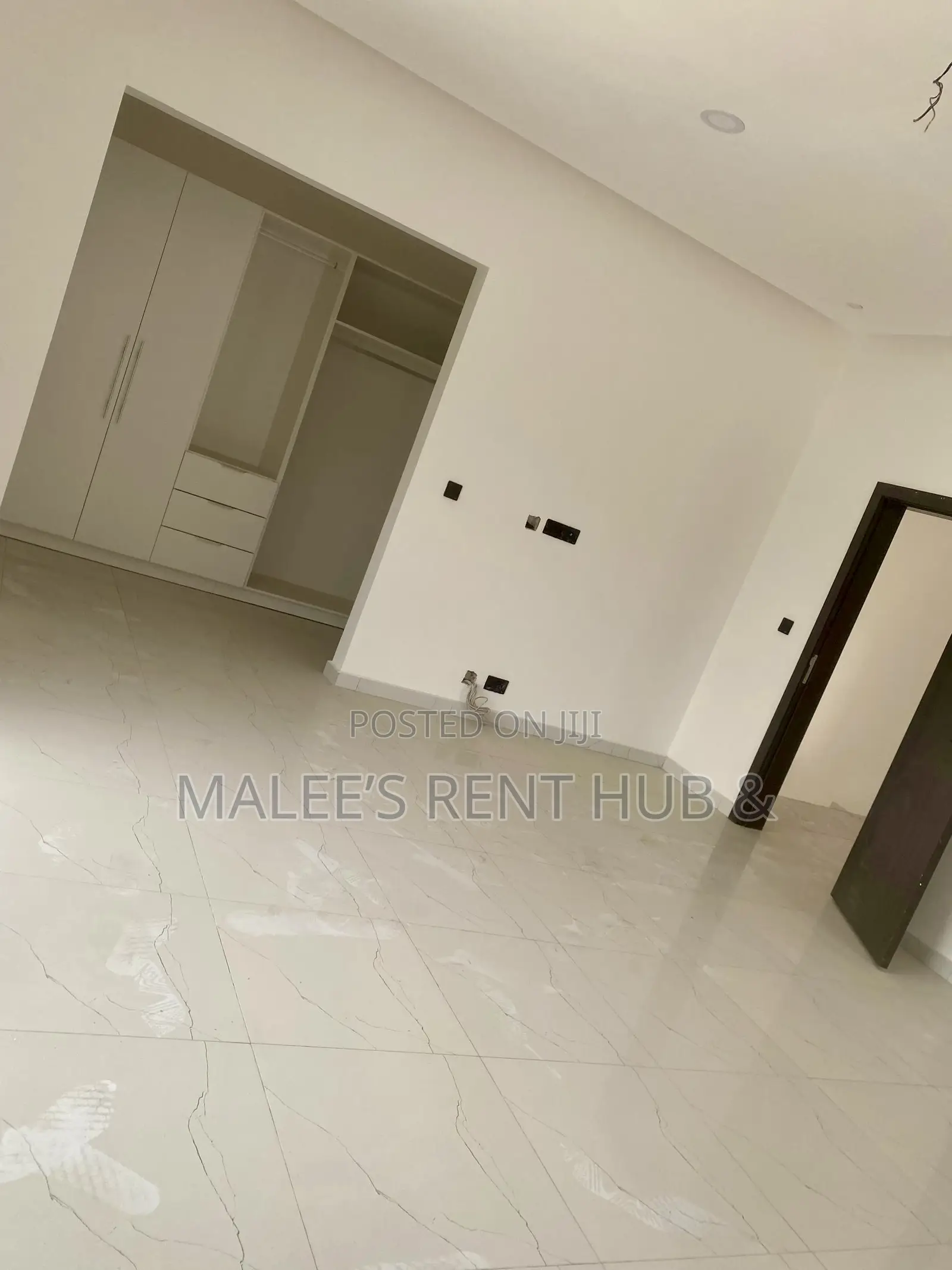 3bdrm House in Maleesrenthub, Spintex for rent