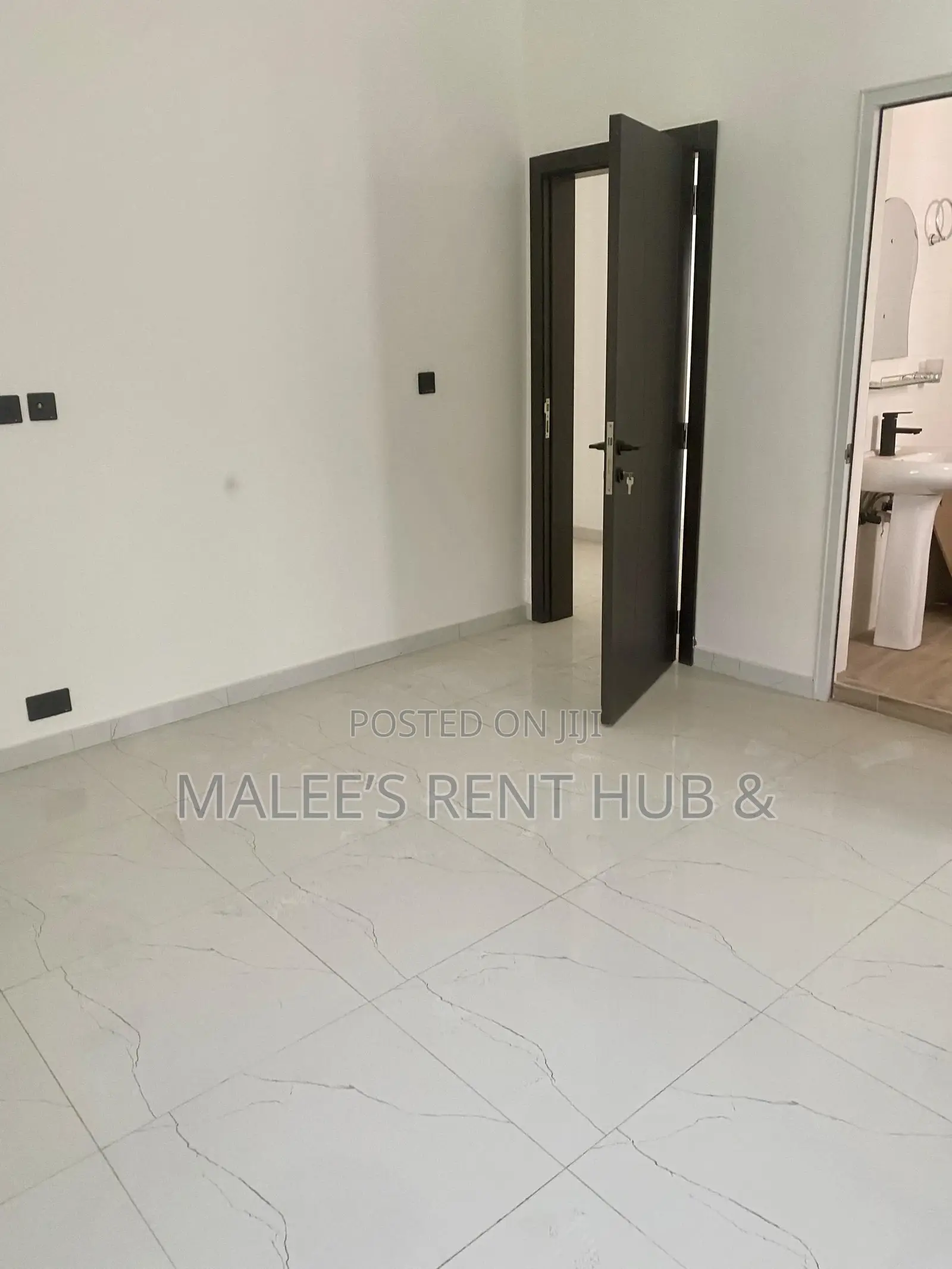3bdrm House in Maleesrenthub, Spintex for rent