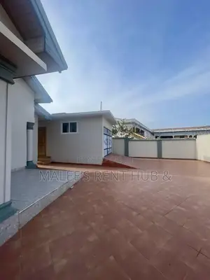 4bdrm House in Maleesrenthub, Spintex for rent